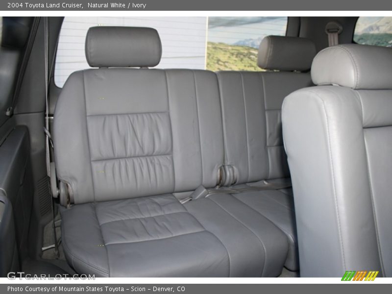 Natural White / Ivory 2004 Toyota Land Cruiser