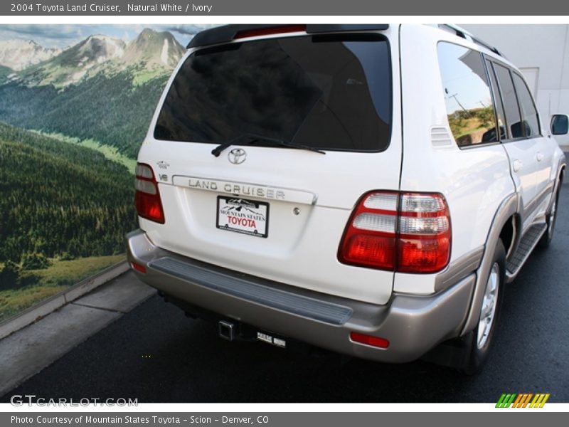 Natural White / Ivory 2004 Toyota Land Cruiser