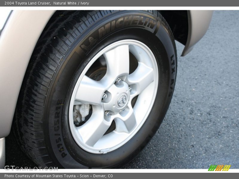 Natural White / Ivory 2004 Toyota Land Cruiser