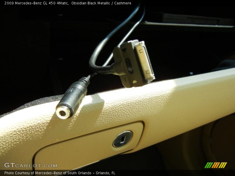Obsidian Black Metallic / Cashmere 2009 Mercedes-Benz GL 450 4Matic