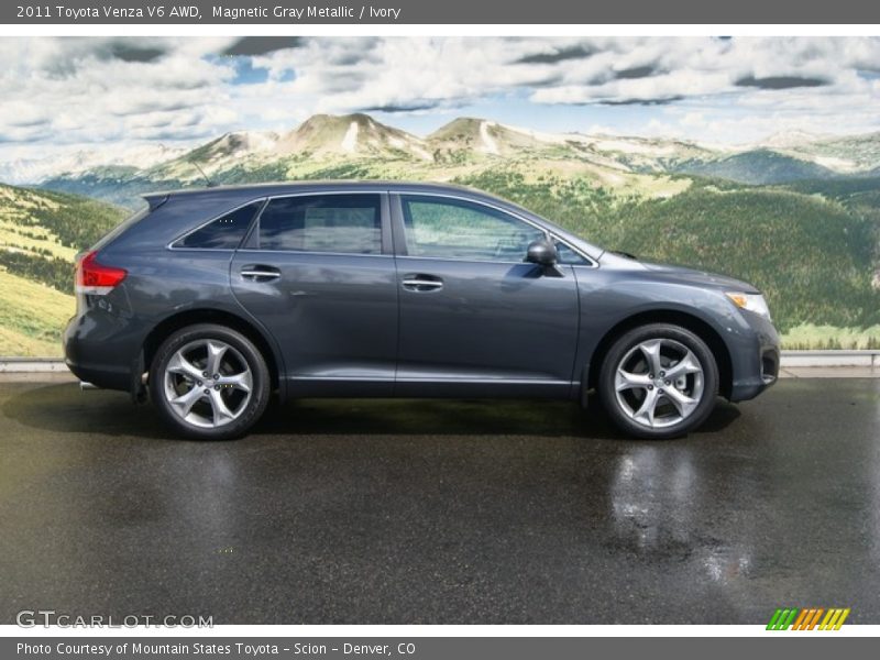 Magnetic Gray Metallic / Ivory 2011 Toyota Venza V6 AWD
