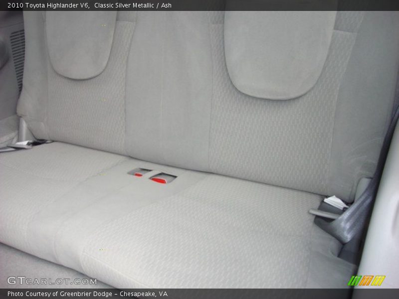 Classic Silver Metallic / Ash 2010 Toyota Highlander V6