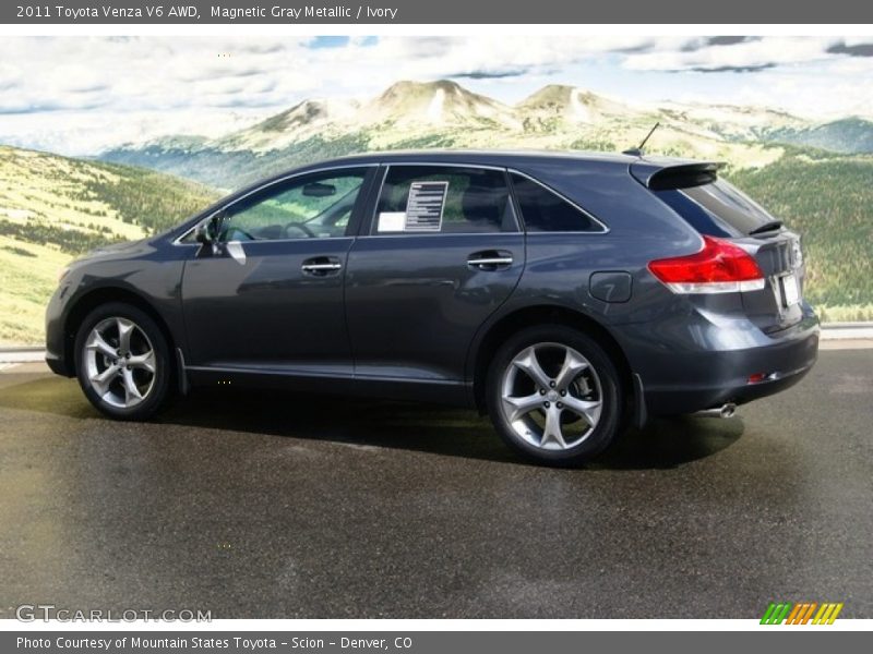 Magnetic Gray Metallic / Ivory 2011 Toyota Venza V6 AWD