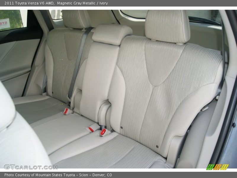 Magnetic Gray Metallic / Ivory 2011 Toyota Venza V6 AWD