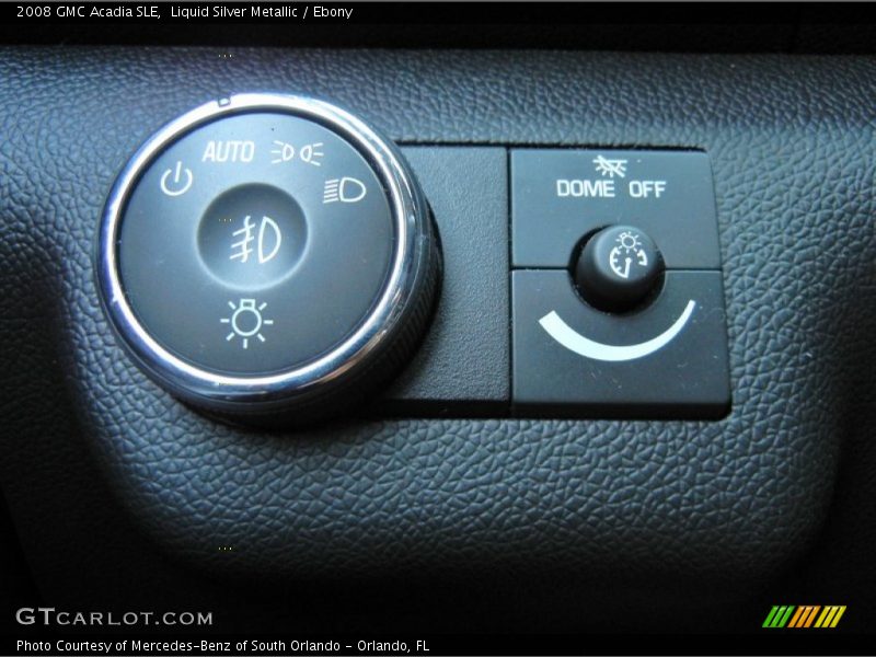 Liquid Silver Metallic / Ebony 2008 GMC Acadia SLE
