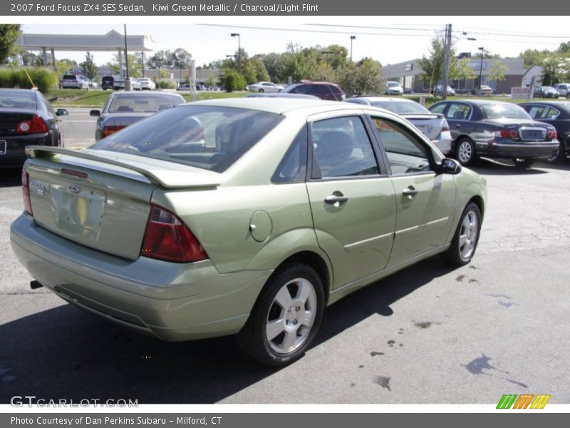 Kiwi Green Metallic / Charcoal/Light Flint 2007 Ford Focus ZX4 SES Sedan