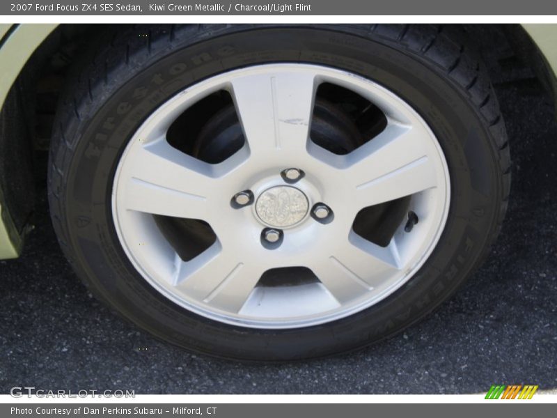 Kiwi Green Metallic / Charcoal/Light Flint 2007 Ford Focus ZX4 SES Sedan