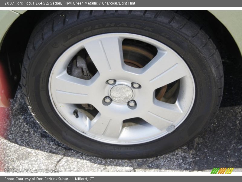 Kiwi Green Metallic / Charcoal/Light Flint 2007 Ford Focus ZX4 SES Sedan