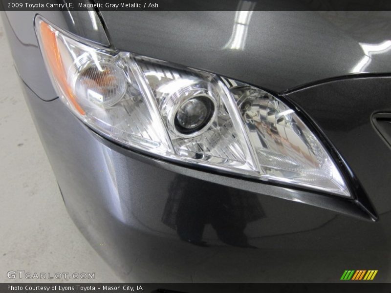 Magnetic Gray Metallic / Ash 2009 Toyota Camry LE