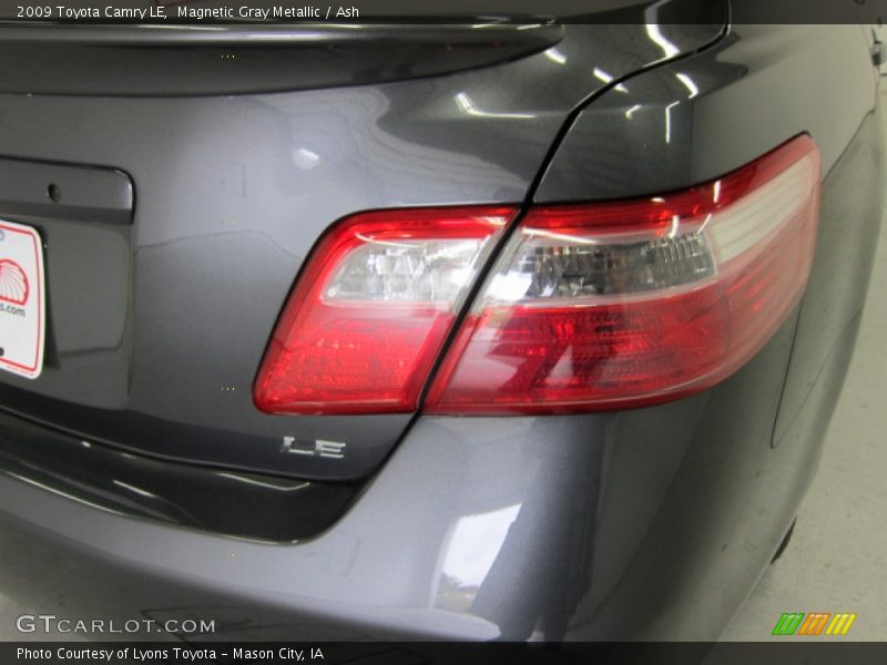 Magnetic Gray Metallic / Ash 2009 Toyota Camry LE