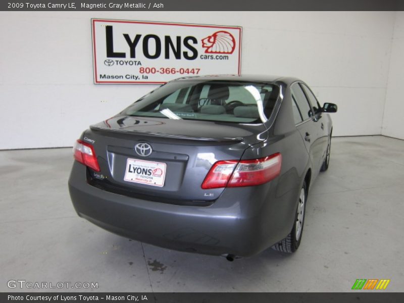 Magnetic Gray Metallic / Ash 2009 Toyota Camry LE