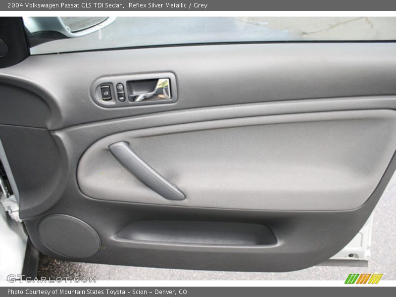 Reflex Silver Metallic / Grey 2004 Volkswagen Passat GLS TDI Sedan