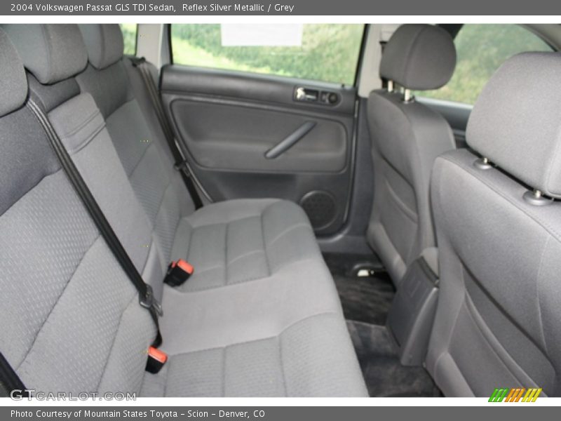  2004 Passat GLS TDI Sedan Grey Interior