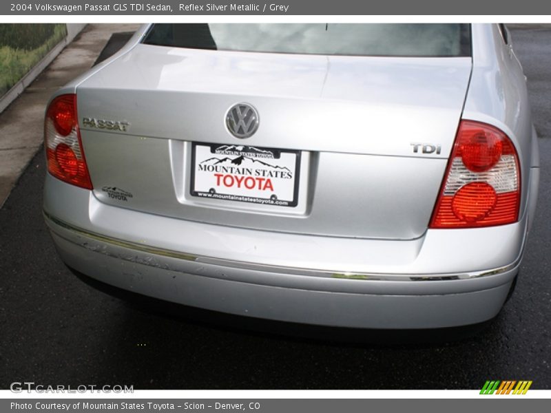 Reflex Silver Metallic / Grey 2004 Volkswagen Passat GLS TDI Sedan