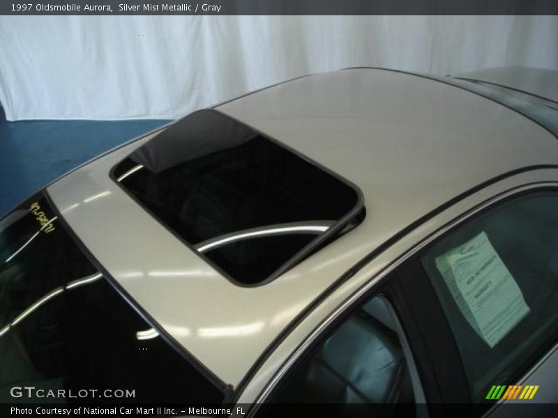 Silver Mist Metallic / Gray 1997 Oldsmobile Aurora