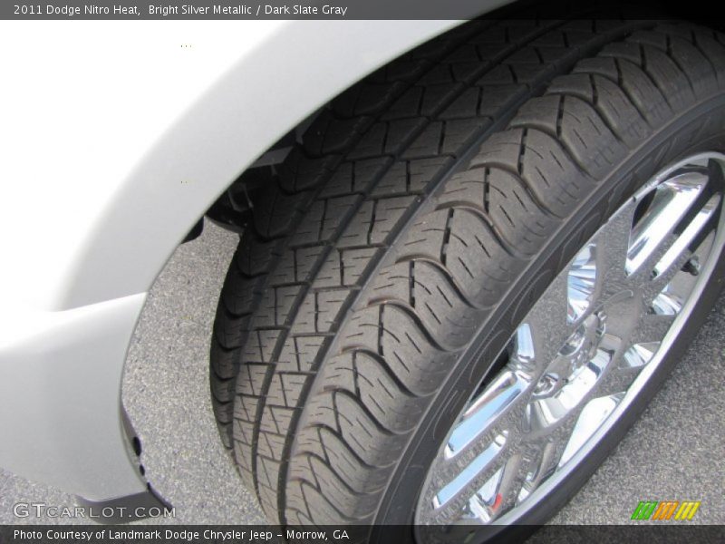 Bright Silver Metallic / Dark Slate Gray 2011 Dodge Nitro Heat