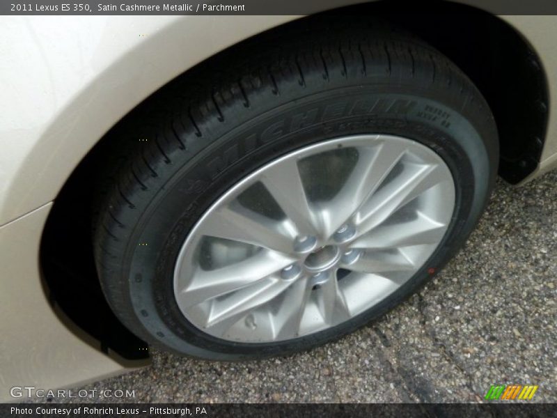 Satin Cashmere Metallic / Parchment 2011 Lexus ES 350