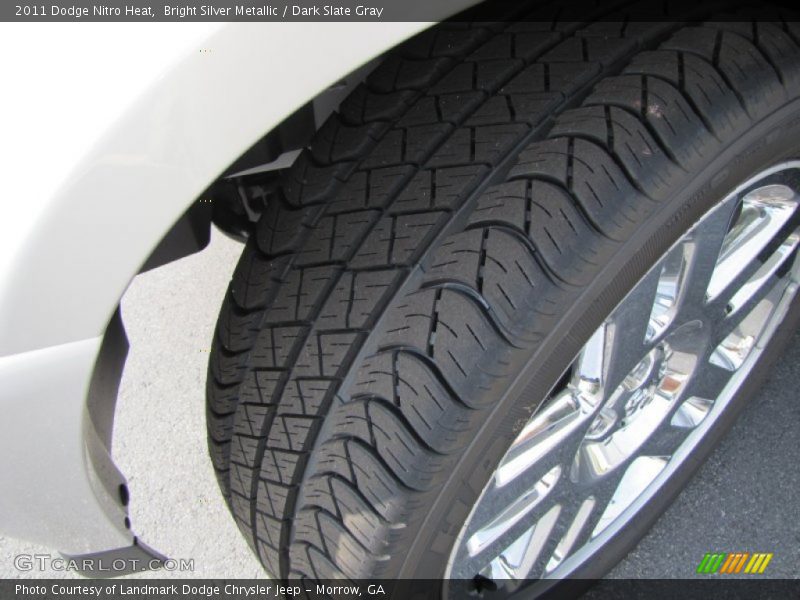 Bright Silver Metallic / Dark Slate Gray 2011 Dodge Nitro Heat