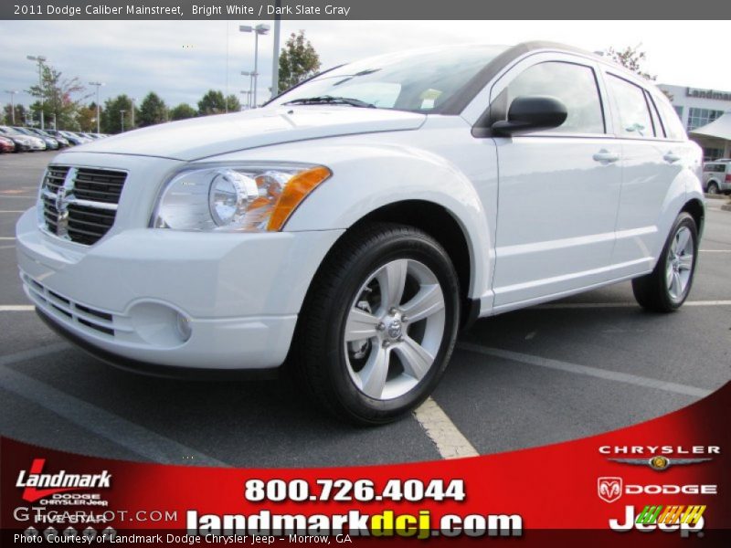 Bright White / Dark Slate Gray 2011 Dodge Caliber Mainstreet