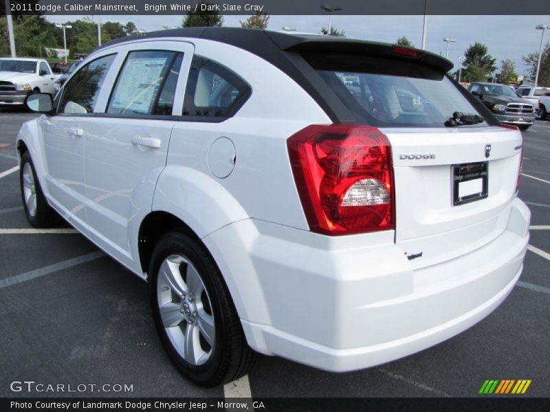 Bright White / Dark Slate Gray 2011 Dodge Caliber Mainstreet
