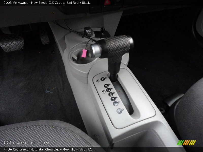 Uni Red / Black 2003 Volkswagen New Beetle GLS Coupe