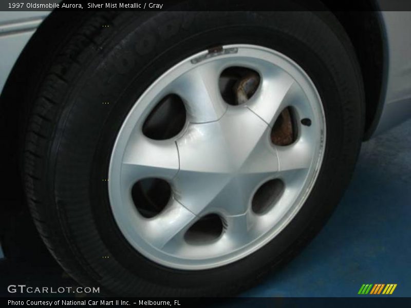 Silver Mist Metallic / Gray 1997 Oldsmobile Aurora