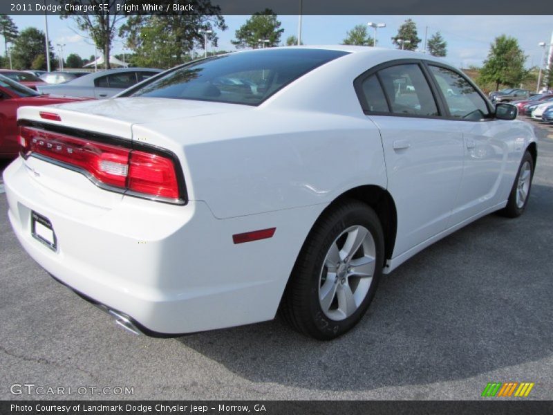 Bright White / Black 2011 Dodge Charger SE