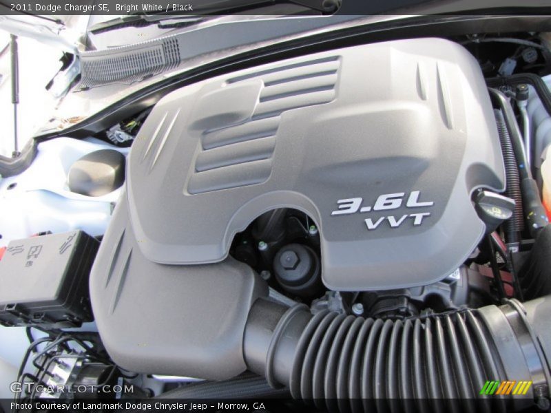 Bright White / Black 2011 Dodge Charger SE