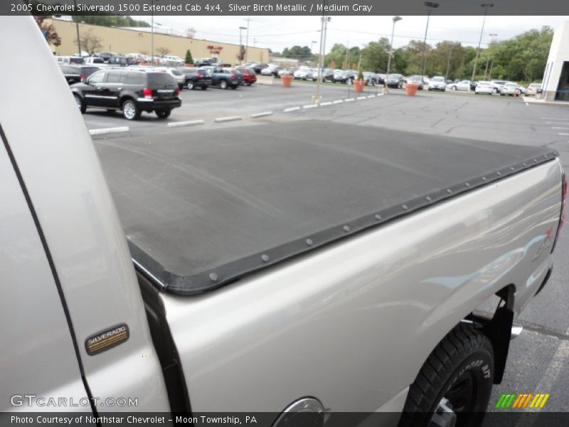 Silver Birch Metallic / Medium Gray 2005 Chevrolet Silverado 1500 Extended Cab 4x4