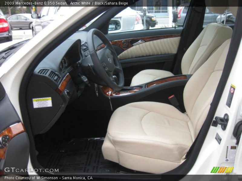 Arctic White / Black/Sahara Beige 2009 Mercedes-Benz E 350 Sedan