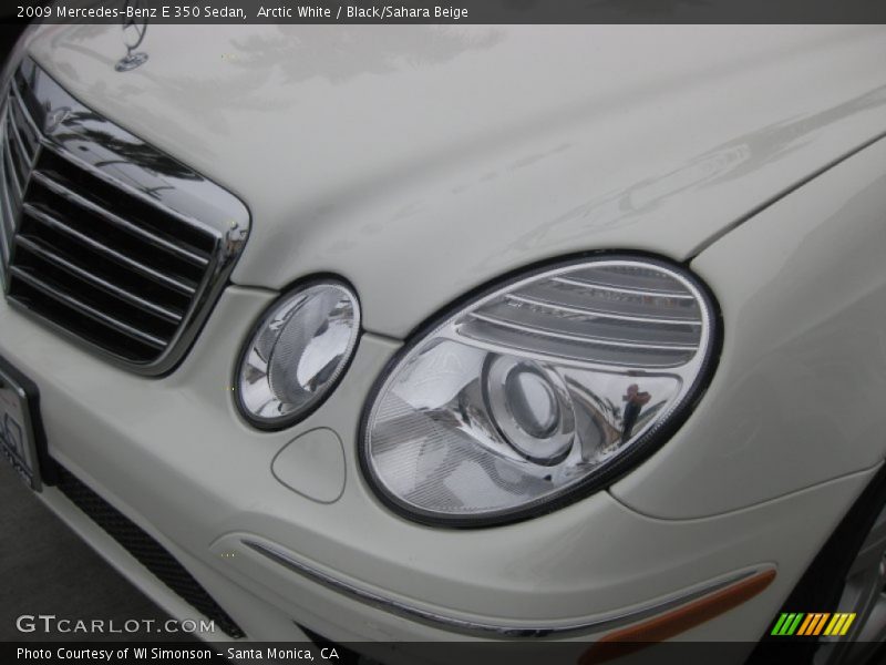 Arctic White / Black/Sahara Beige 2009 Mercedes-Benz E 350 Sedan