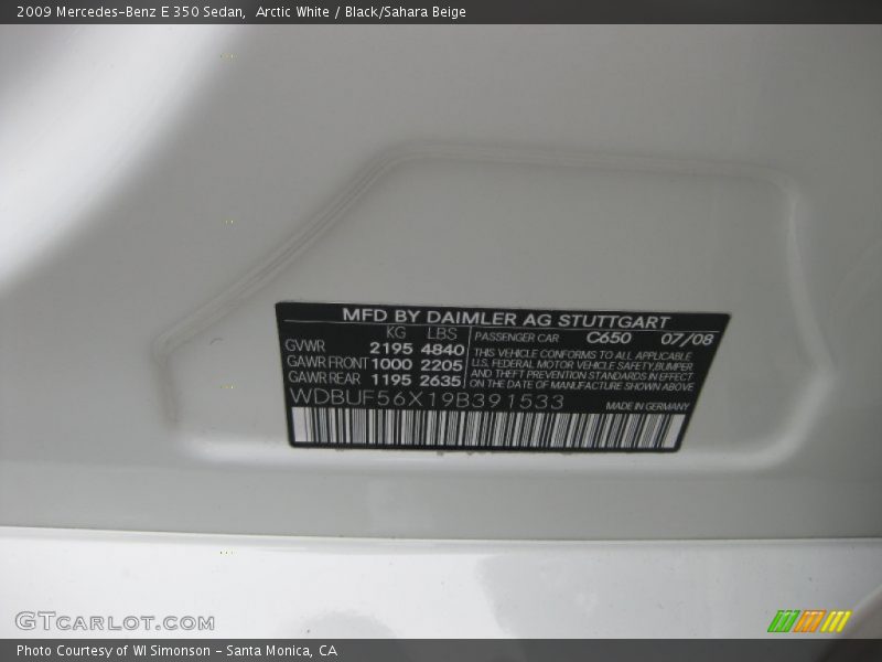 Arctic White / Black/Sahara Beige 2009 Mercedes-Benz E 350 Sedan