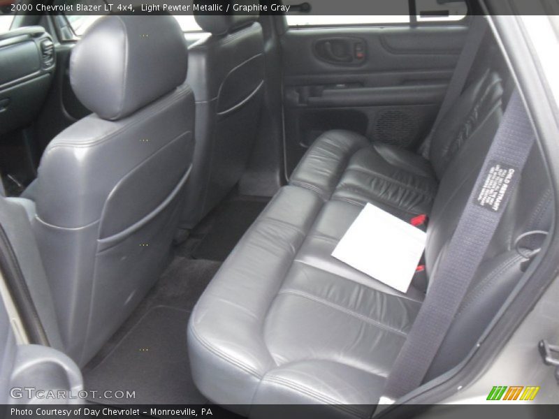 Light Pewter Metallic / Graphite Gray 2000 Chevrolet Blazer LT 4x4