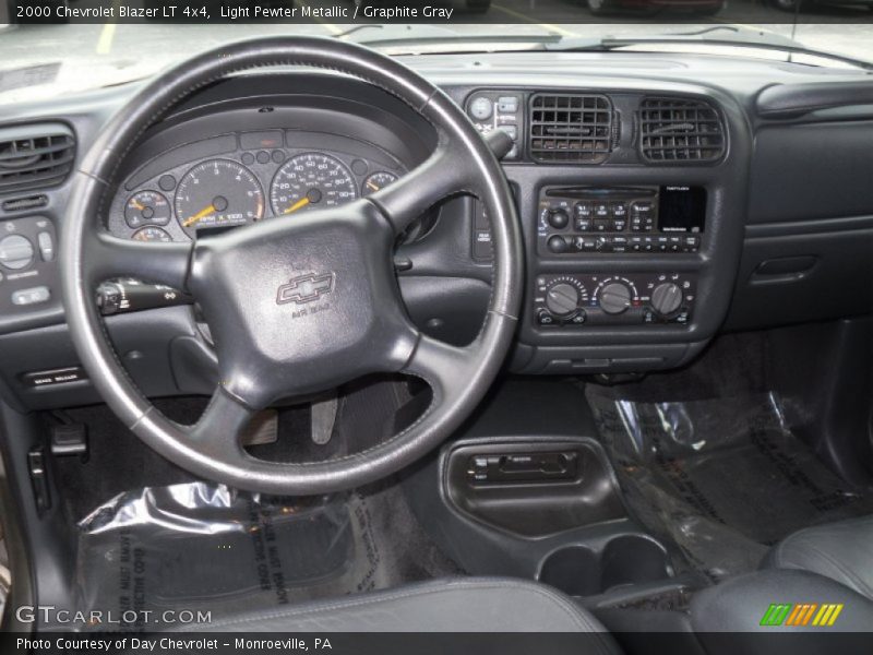 Light Pewter Metallic / Graphite Gray 2000 Chevrolet Blazer LT 4x4