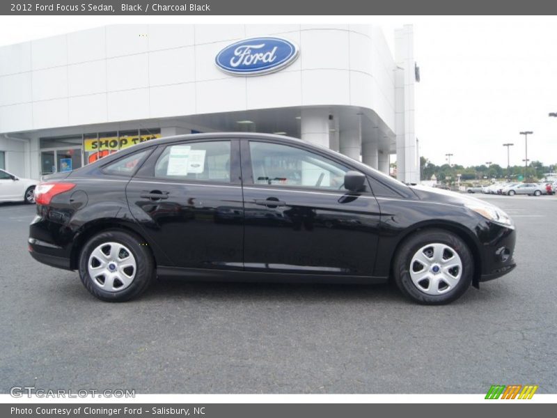 Black / Charcoal Black 2012 Ford Focus S Sedan
