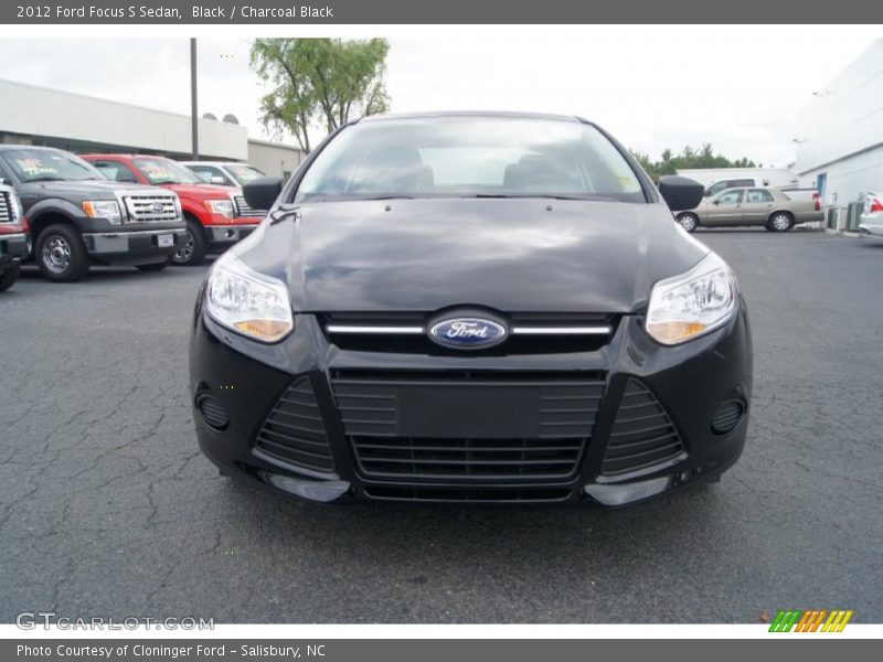 Black / Charcoal Black 2012 Ford Focus S Sedan