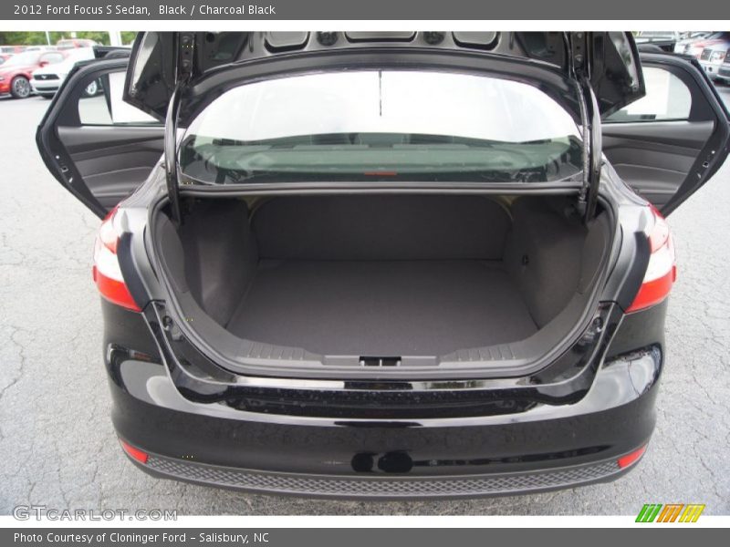 Black / Charcoal Black 2012 Ford Focus S Sedan