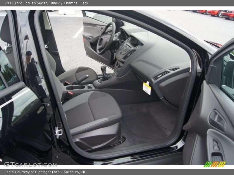 Black / Charcoal Black 2012 Ford Focus S Sedan