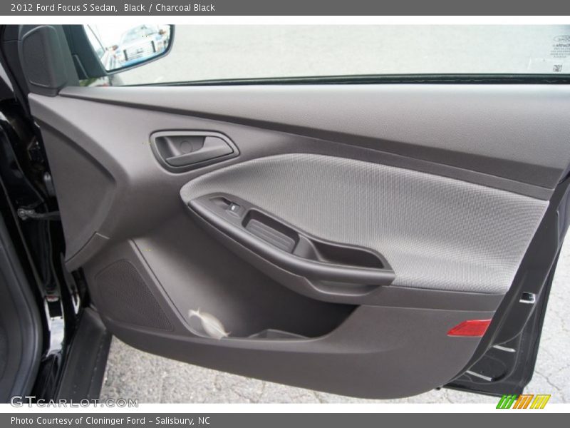 Black / Charcoal Black 2012 Ford Focus S Sedan