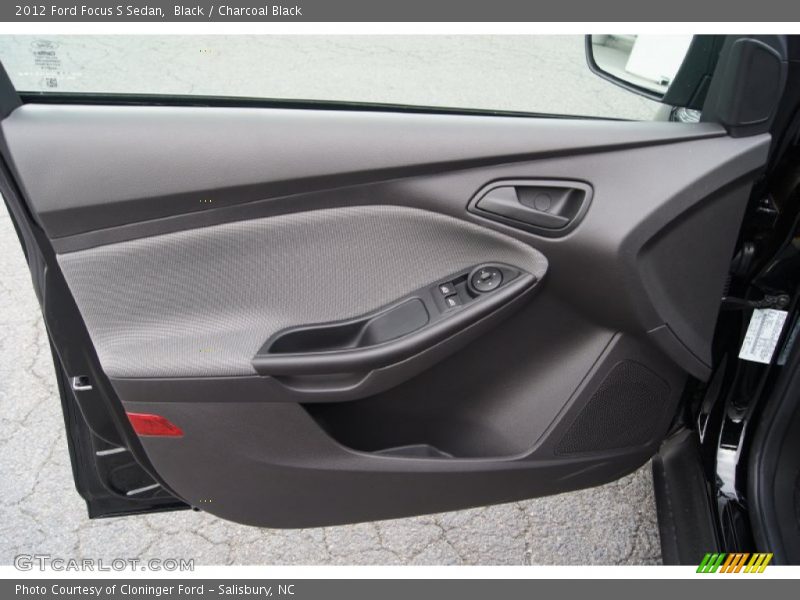 Black / Charcoal Black 2012 Ford Focus S Sedan