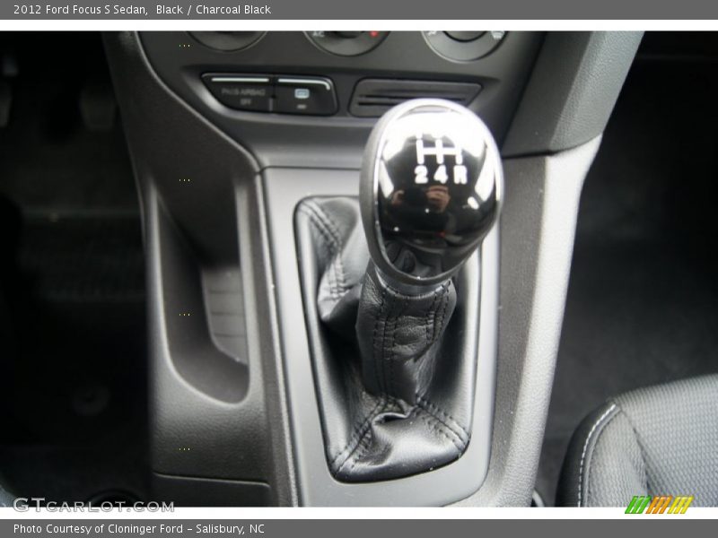 Black / Charcoal Black 2012 Ford Focus S Sedan