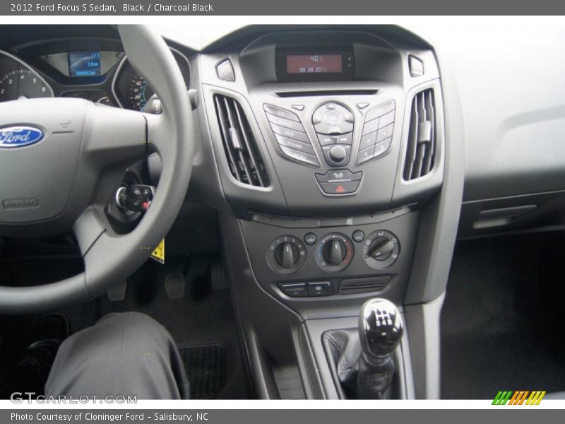 Black / Charcoal Black 2012 Ford Focus S Sedan