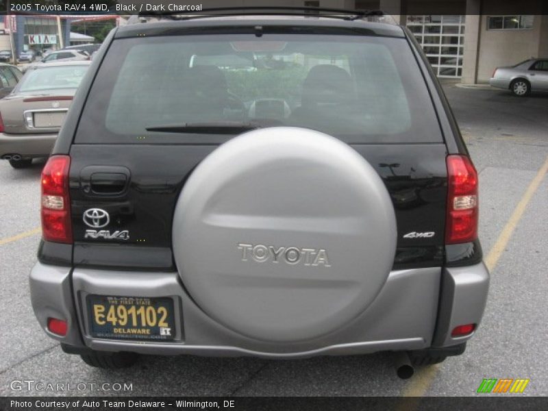 Black / Dark Charcoal 2005 Toyota RAV4 4WD