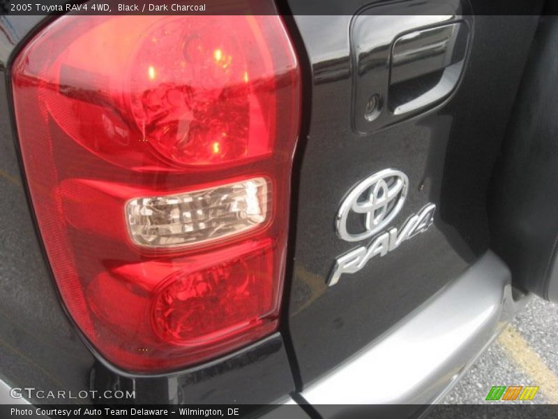 Black / Dark Charcoal 2005 Toyota RAV4 4WD