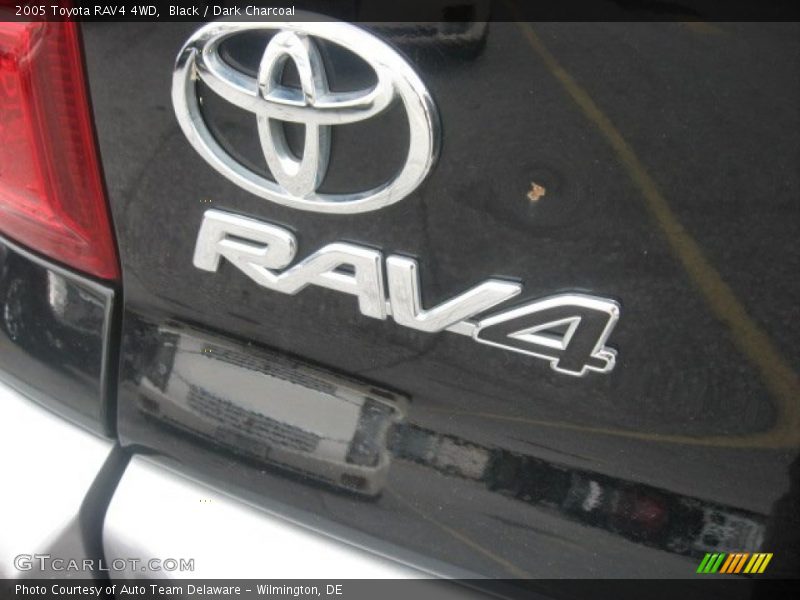 Black / Dark Charcoal 2005 Toyota RAV4 4WD