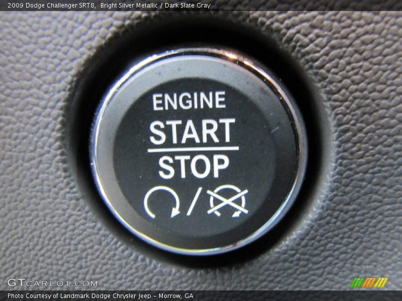 Bright Silver Metallic / Dark Slate Gray 2009 Dodge Challenger SRT8