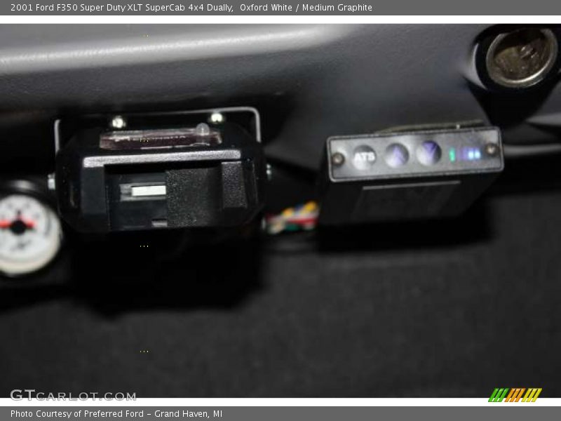 Oxford White / Medium Graphite 2001 Ford F350 Super Duty XLT SuperCab 4x4 Dually