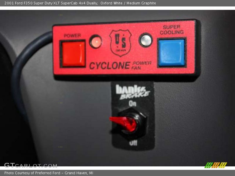 Oxford White / Medium Graphite 2001 Ford F350 Super Duty XLT SuperCab 4x4 Dually