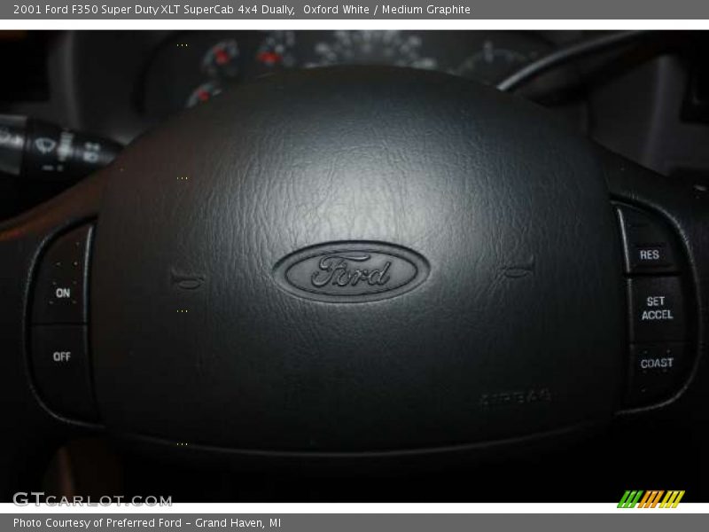 Oxford White / Medium Graphite 2001 Ford F350 Super Duty XLT SuperCab 4x4 Dually