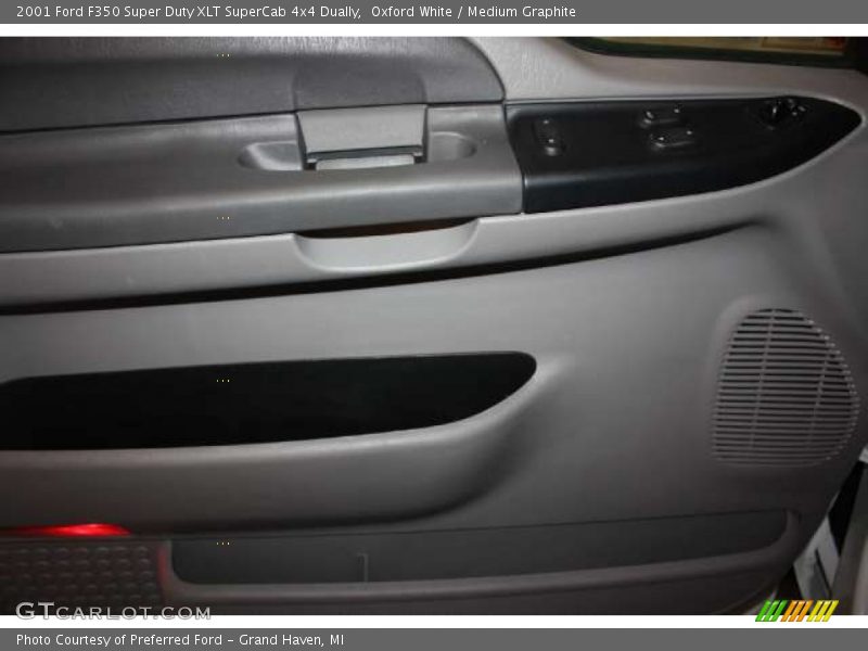 Oxford White / Medium Graphite 2001 Ford F350 Super Duty XLT SuperCab 4x4 Dually